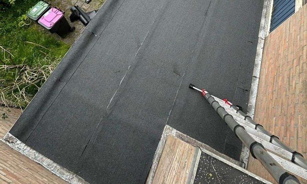 Plat dak geplaatst door dakdekker in Bergschenhoek